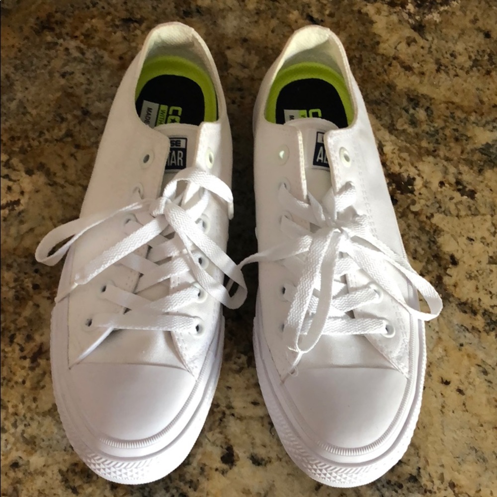 NWOT white in white converse
